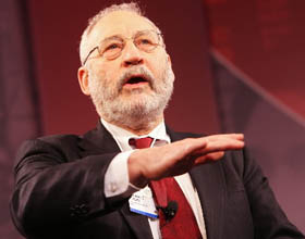 Joseph Stiglitz, premio Nobel de Economía en 2001