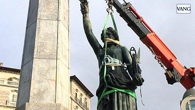 estatua franquista