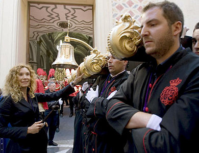 A.Banderas, M.Griffith, C.Thyssen, Borja: famosos en Málaga por Semana Santa